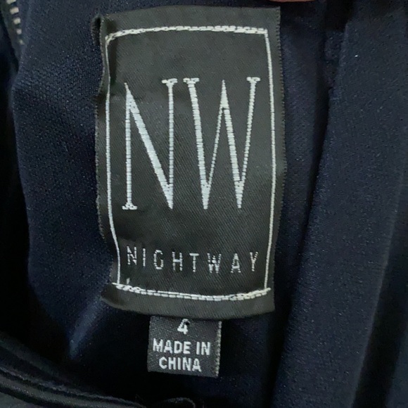 Night Way Collections satin bow cocktail dress size 4 - Picture 7 of 9